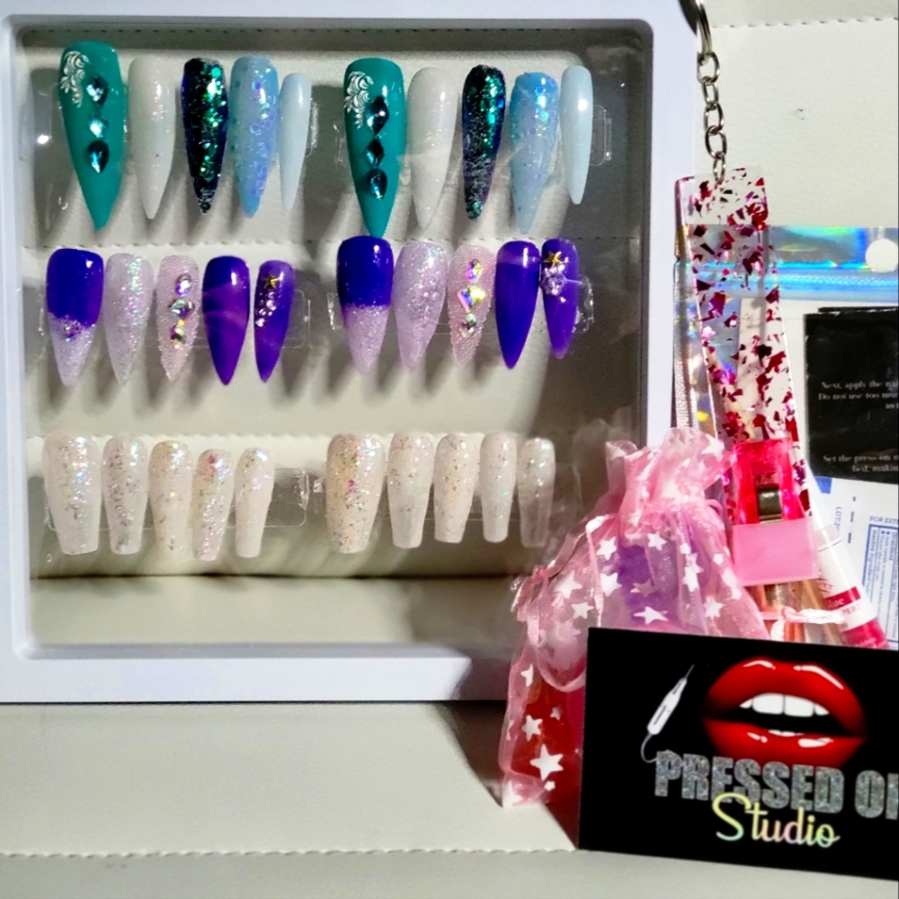 The Mermaid's Giggle Nail Pallette